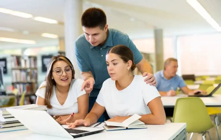how to write an analytical essay